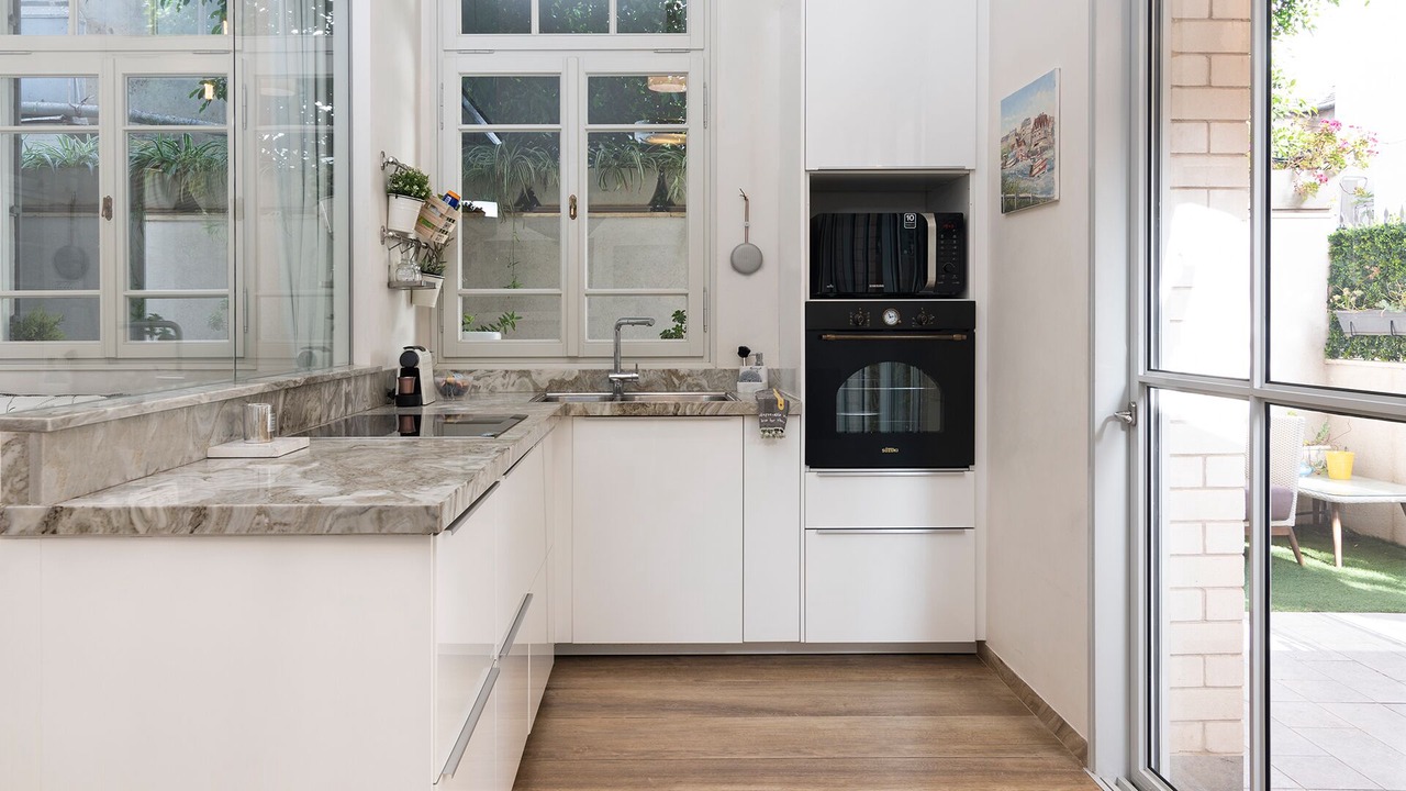 Photo of Kitchen in Kerem HaTeimanim