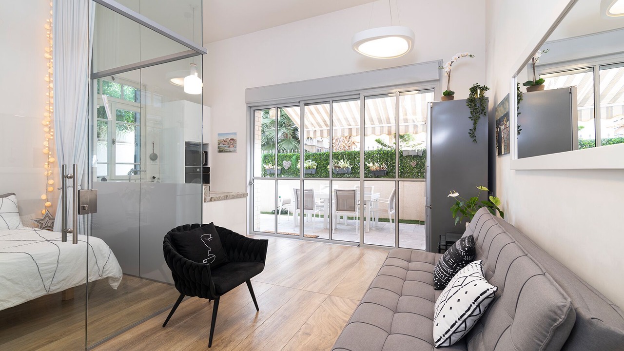 Photo of Livingroom in Kerem HaTeimanim