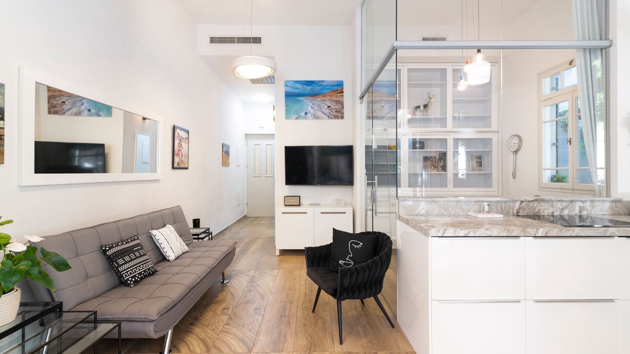 Photo of Livingroom in Kerem HaTeimanim