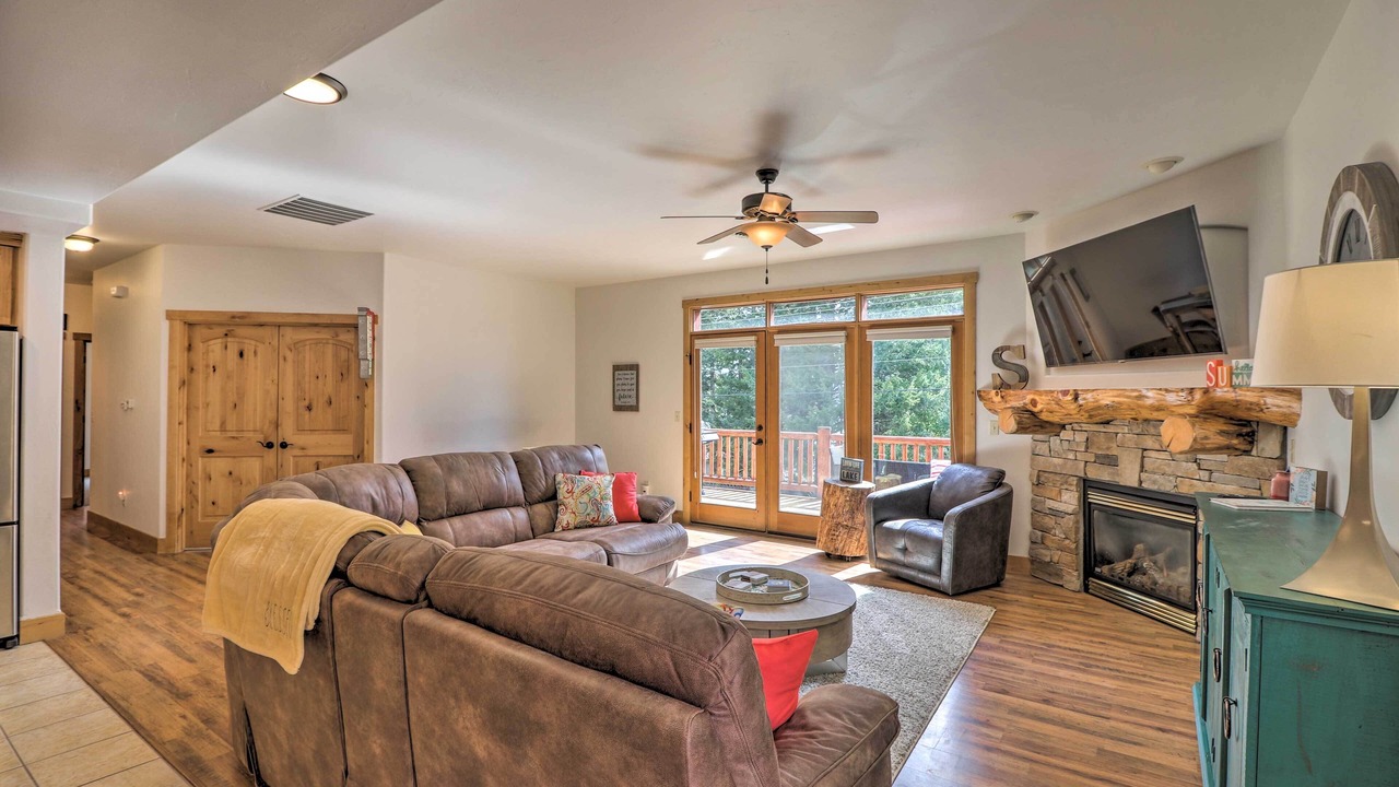 Photo of Livingroom in Somers