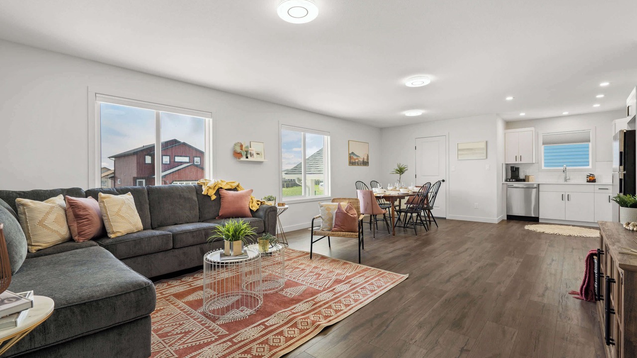 Photo of Livingroom in Pincher Creek