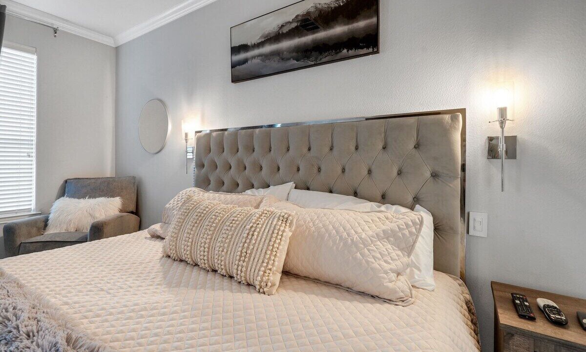Photo of Bedroom in Spring