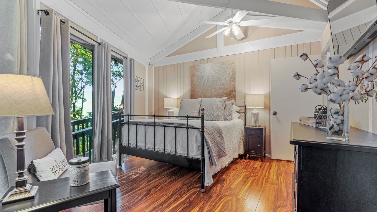 Photo of Bedroom in Big Canoe