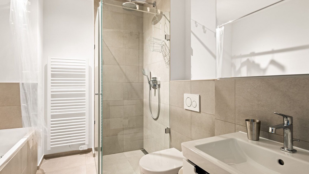 Photo of Bathroom in West Berlin Centre