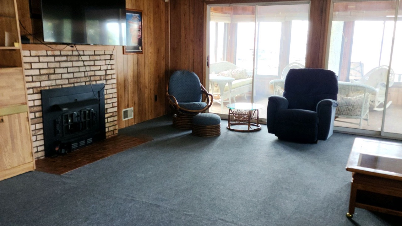 Photo of Livingroom in Manitou Beach-Devils Lake