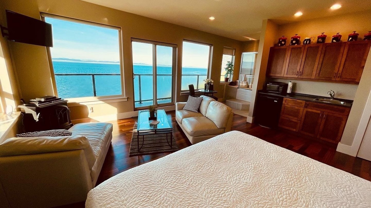 Photo of Bedroom in Otter Point