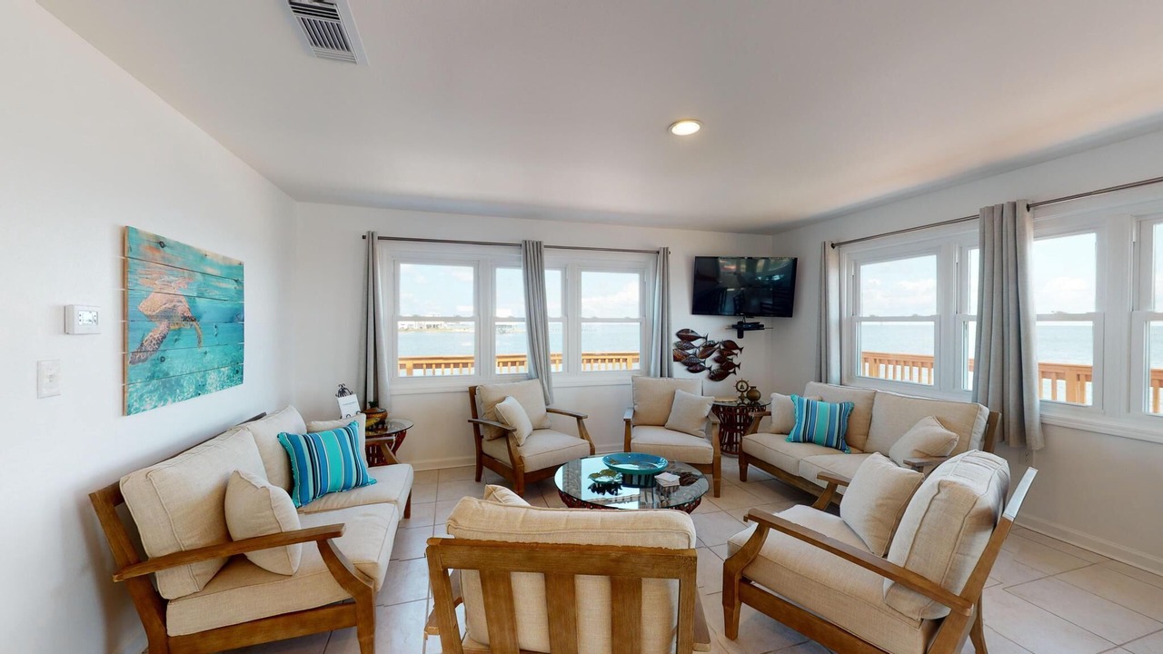 Photo of Livingroom in Fort Morgan Pines
