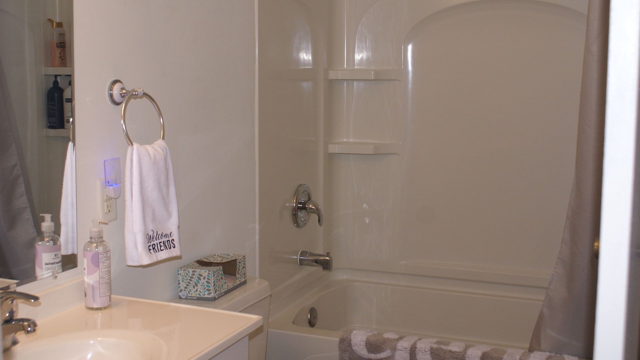 Photo of Bathroom in Aksarben - Elmwood Park