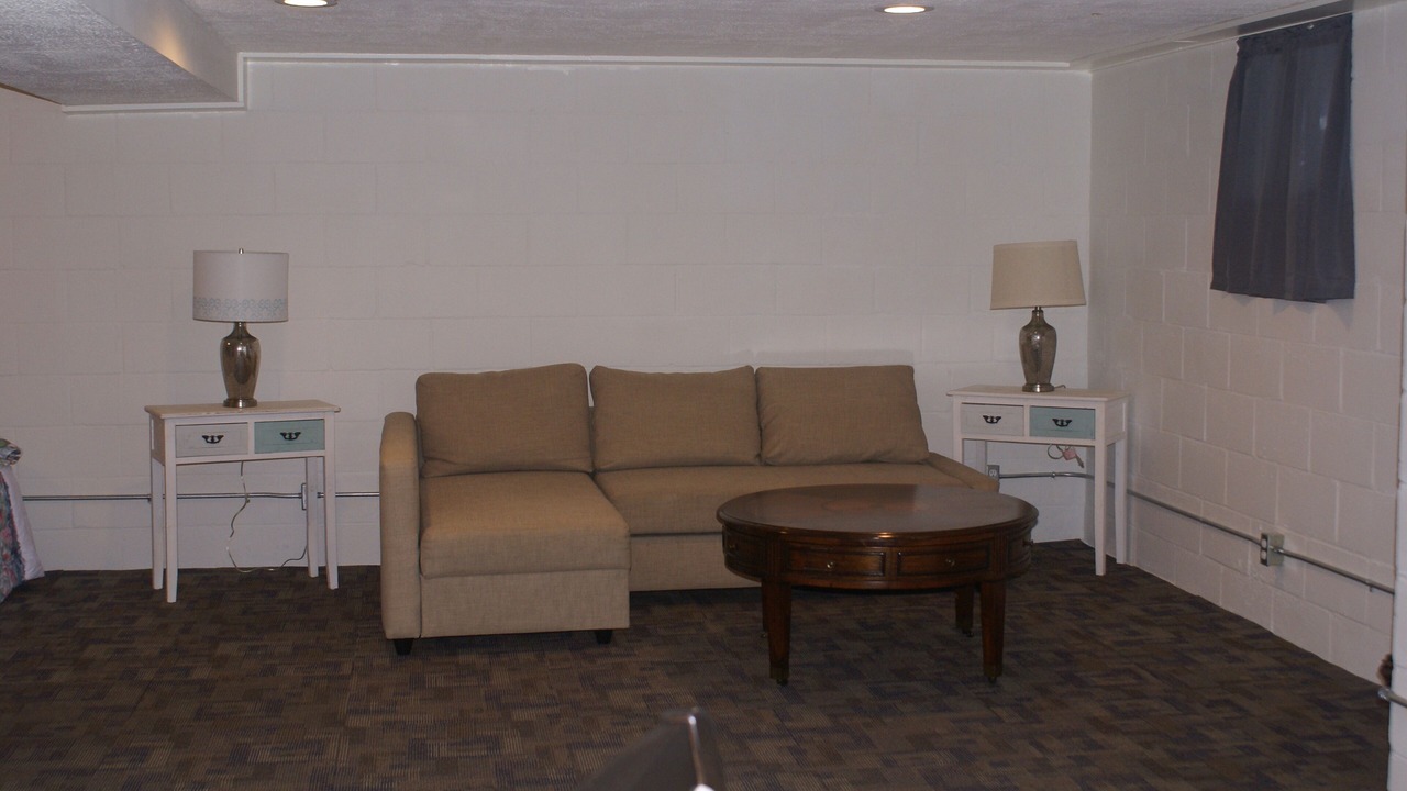 Photo of Livingroom in Aksarben - Elmwood Park