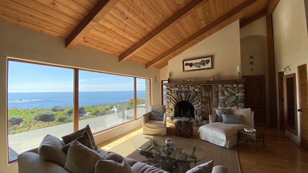 Photo of Livingroom in Carmel Riviera