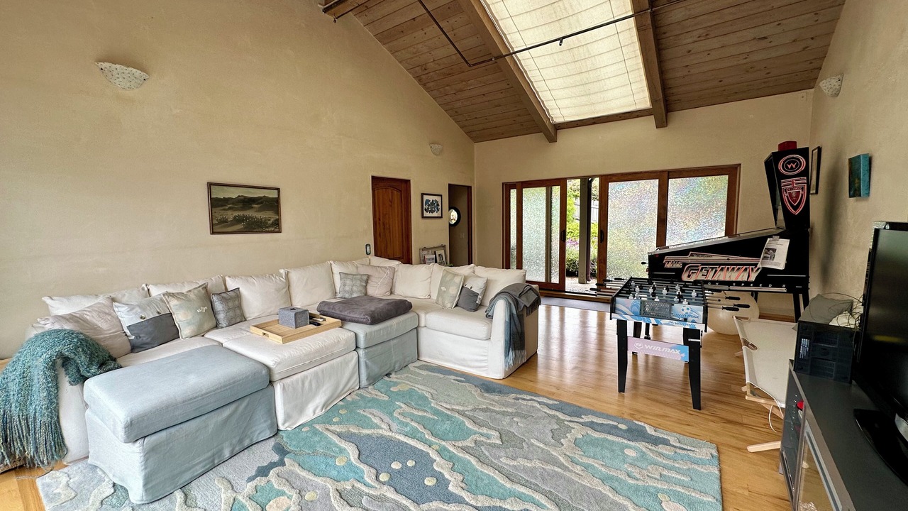 Photo of Livingroom in Carmel Riviera