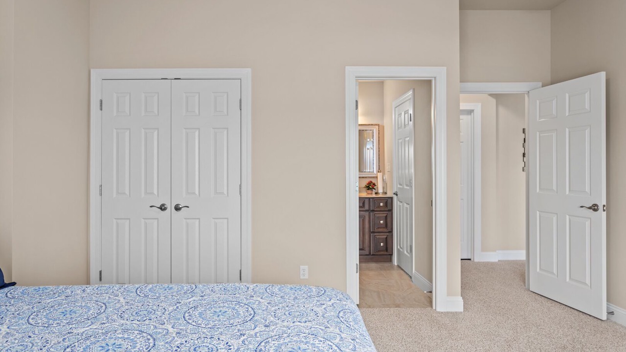 Photo of Bedroom in Roach