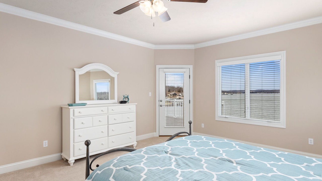 Photo of Bedroom in Roach