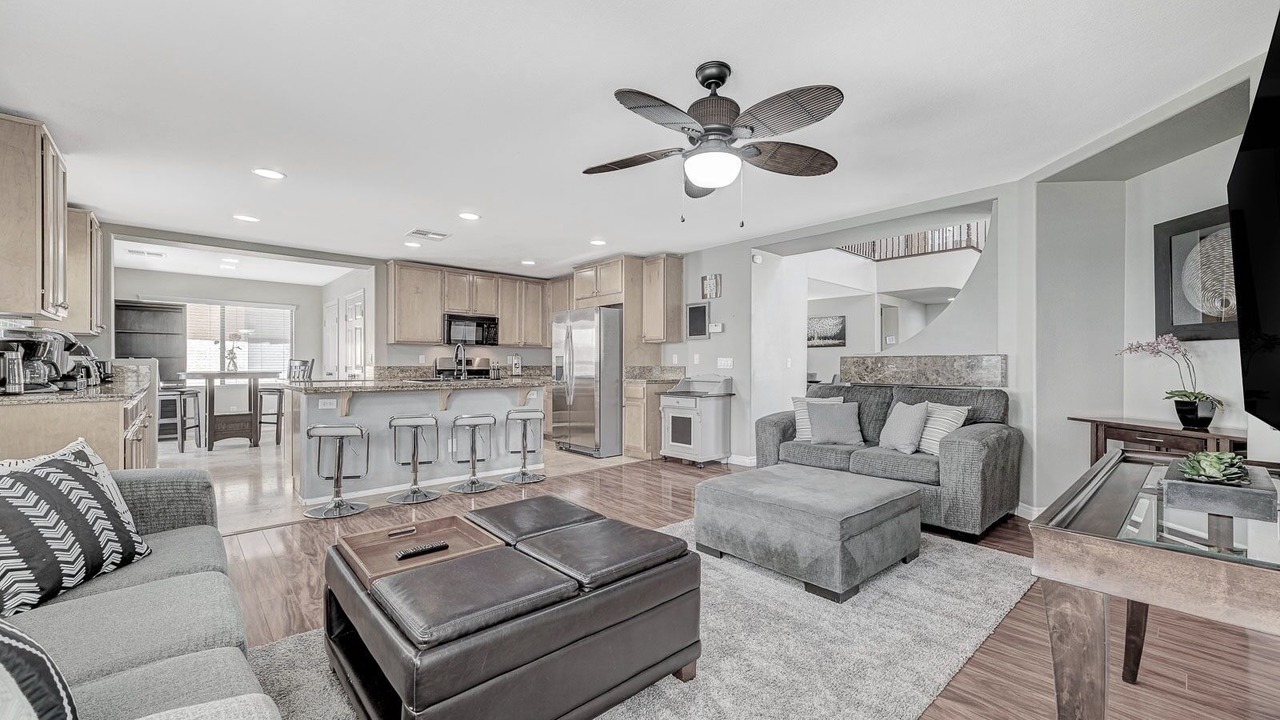 Photo of Livingroom in Silverado Ranch