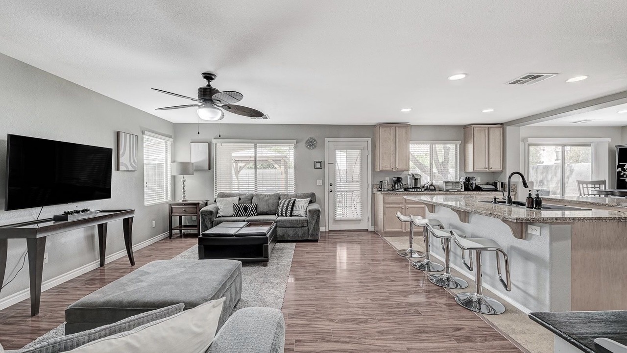 Photo of Livingroom in Silverado Ranch