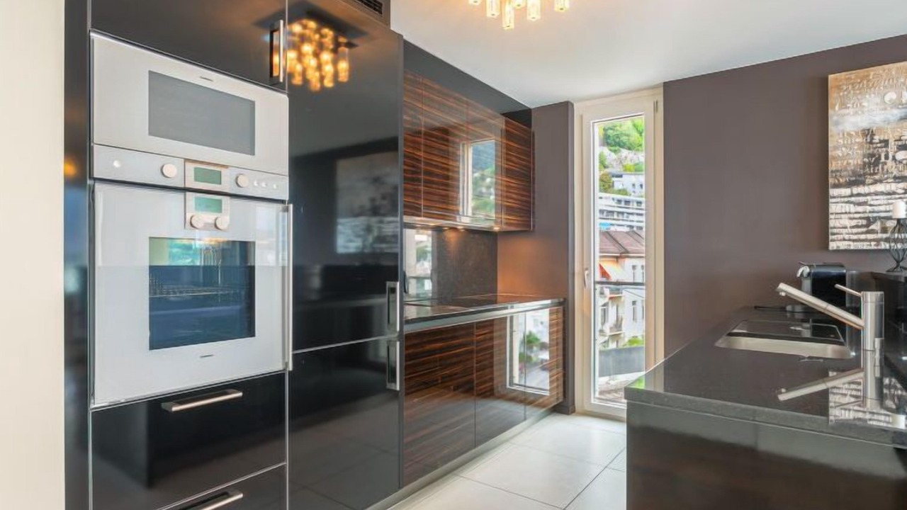Photo of Bedroom in Montreux City Centre