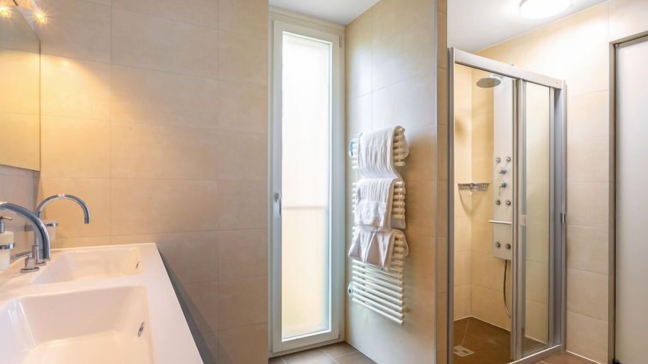 Photo of Bathroom in Montreux City Centre