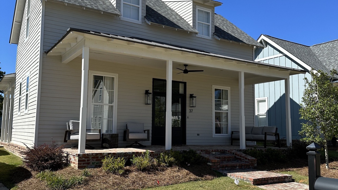 Photo of Outdoor in Mayhew