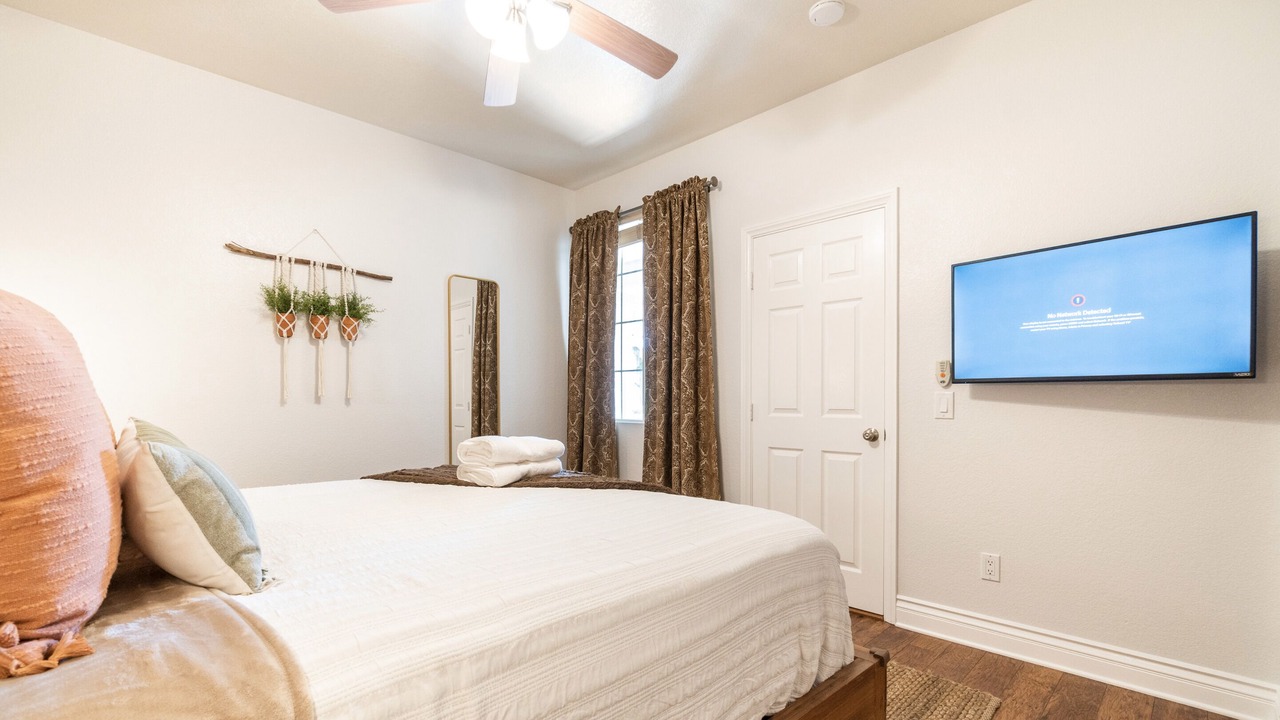 Photo of Bedroom in Murrieta