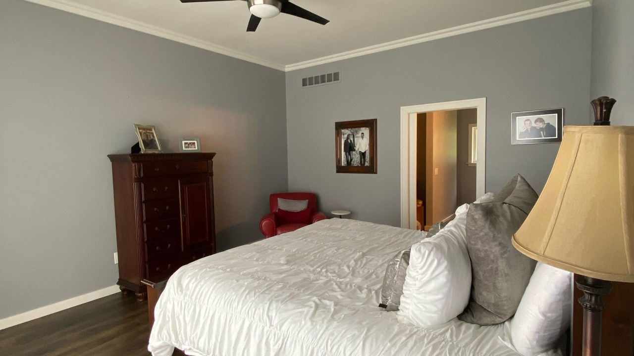 Photo of Bedroom in Roach