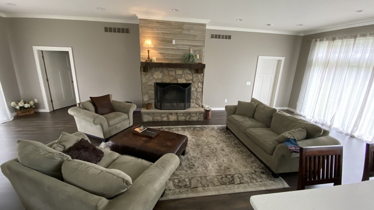 Photo of Livingroom in Roach