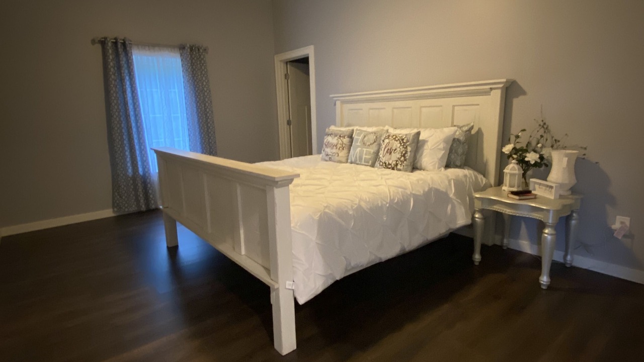 Photo of Bedroom in Roach