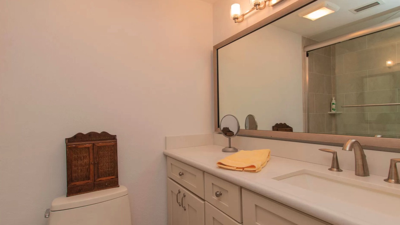 Photo of Bathroom in Islamorada