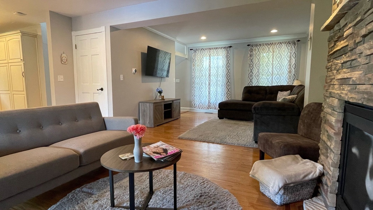 Photo of Livingroom in Lake Luzerne-Hadley