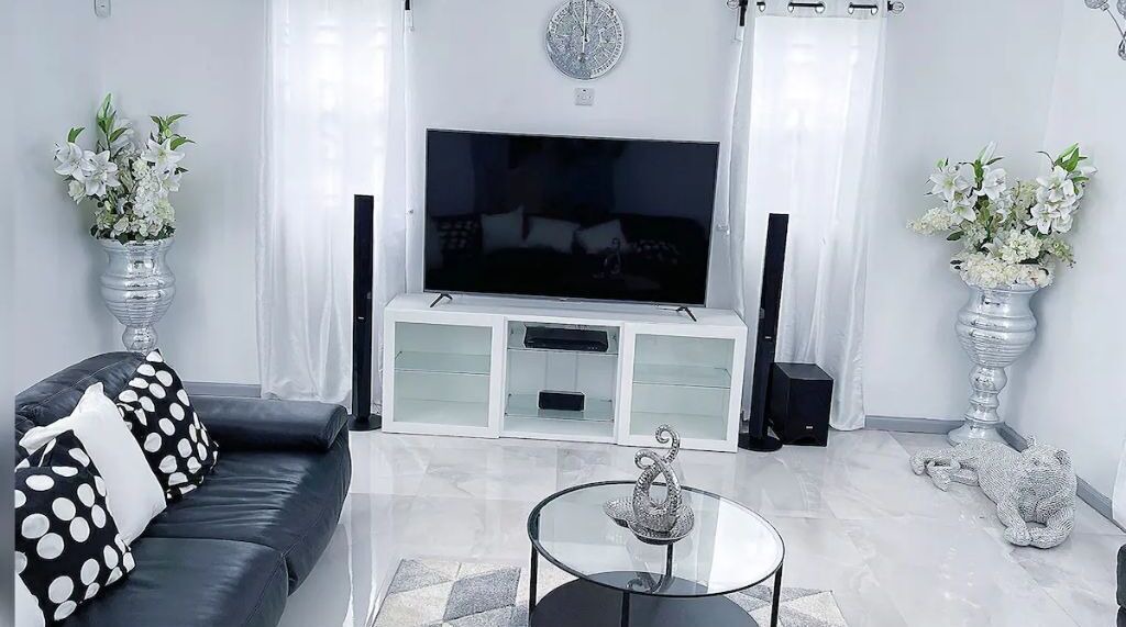 Photo of Livingroom in Runaway Bay