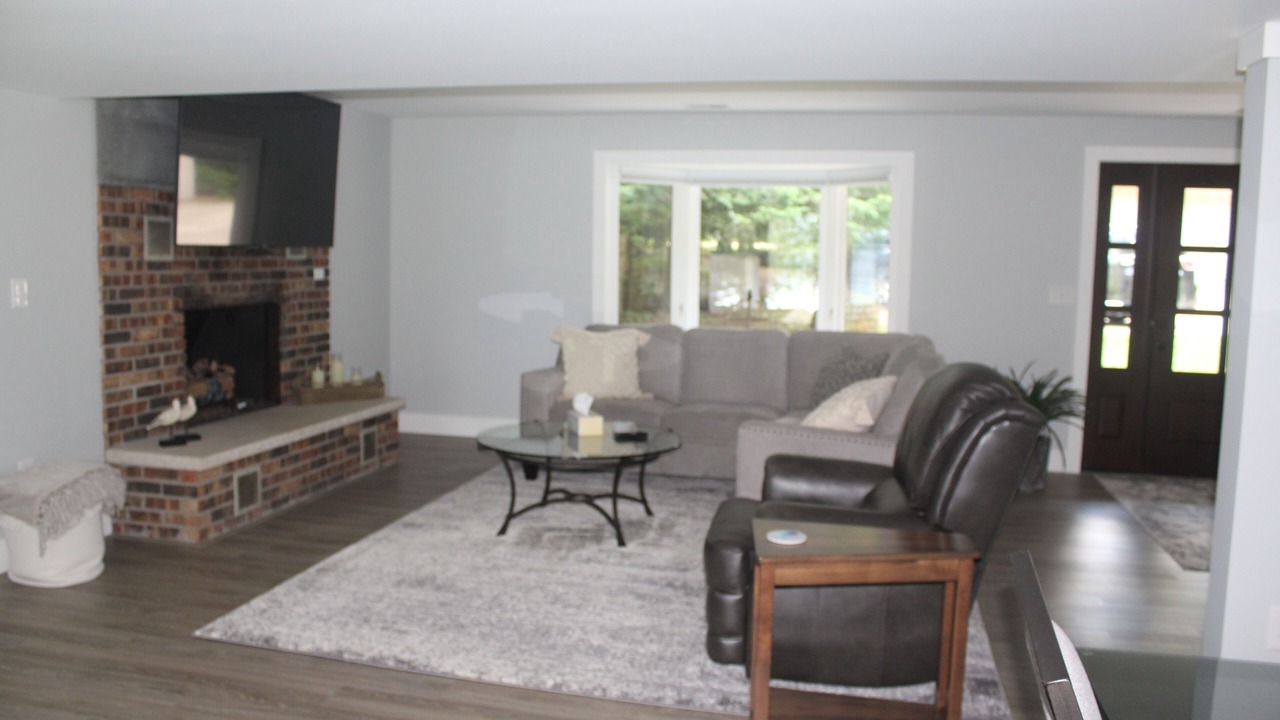 Photo of Livingroom in Kewadin