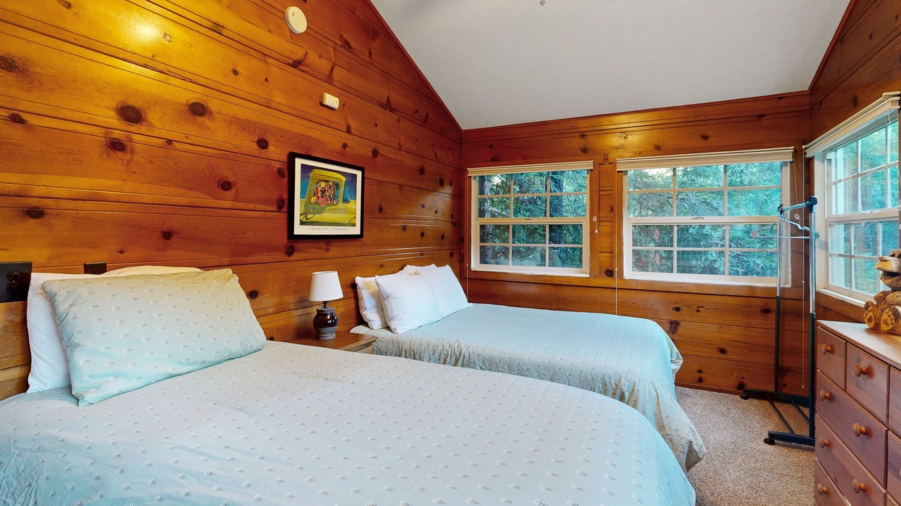 Photo of Bedroom in Guerneville
