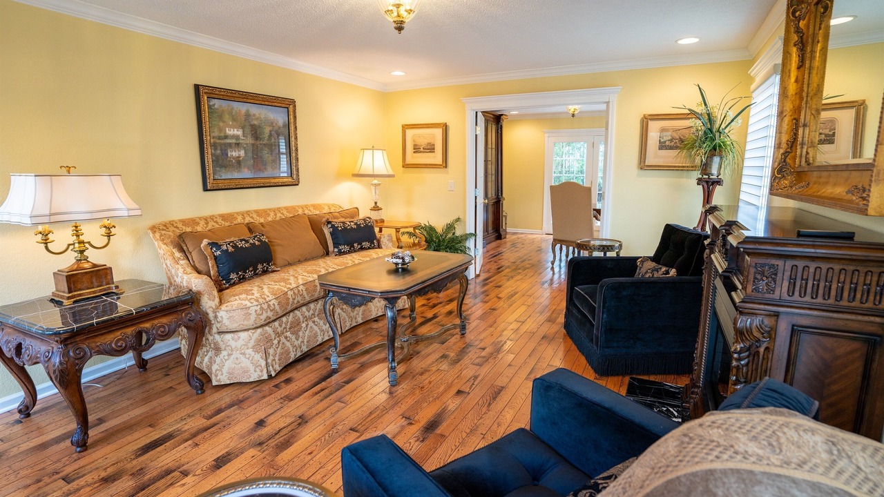 Photo of Livingroom in Carbondale
