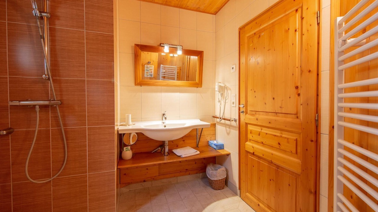 Photo of Bathroom in Vitry-aux-Loges