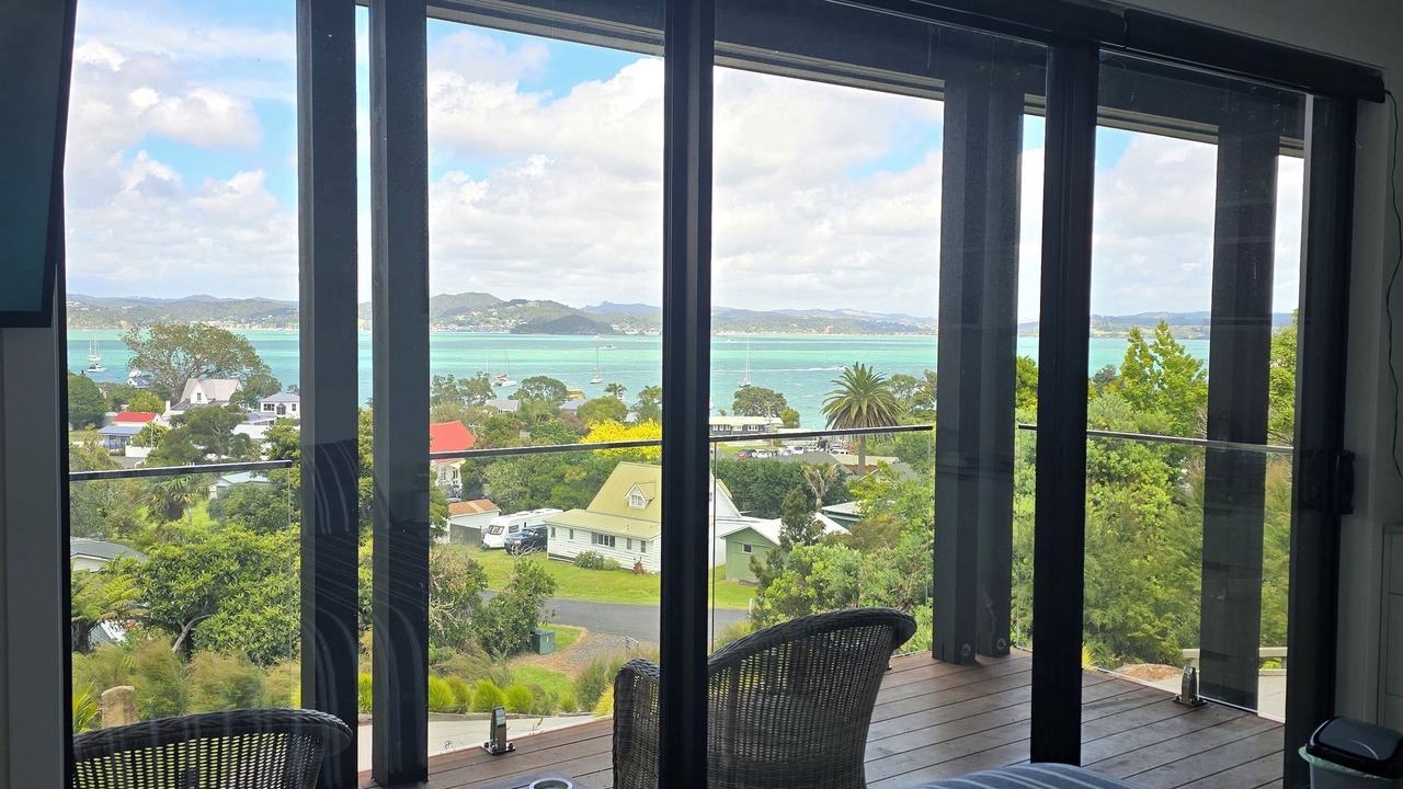 Photo of Bedroom in Russell