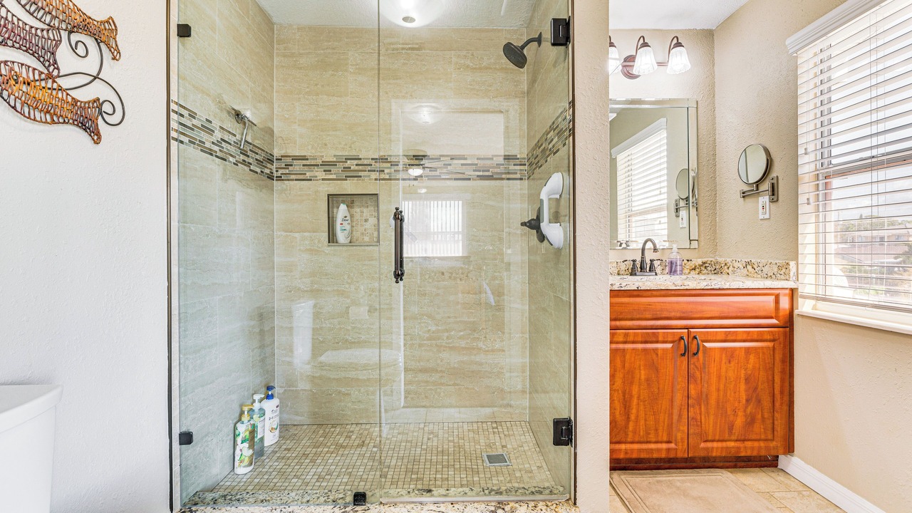 Photo of Bathroom in Hudson Beach Estates