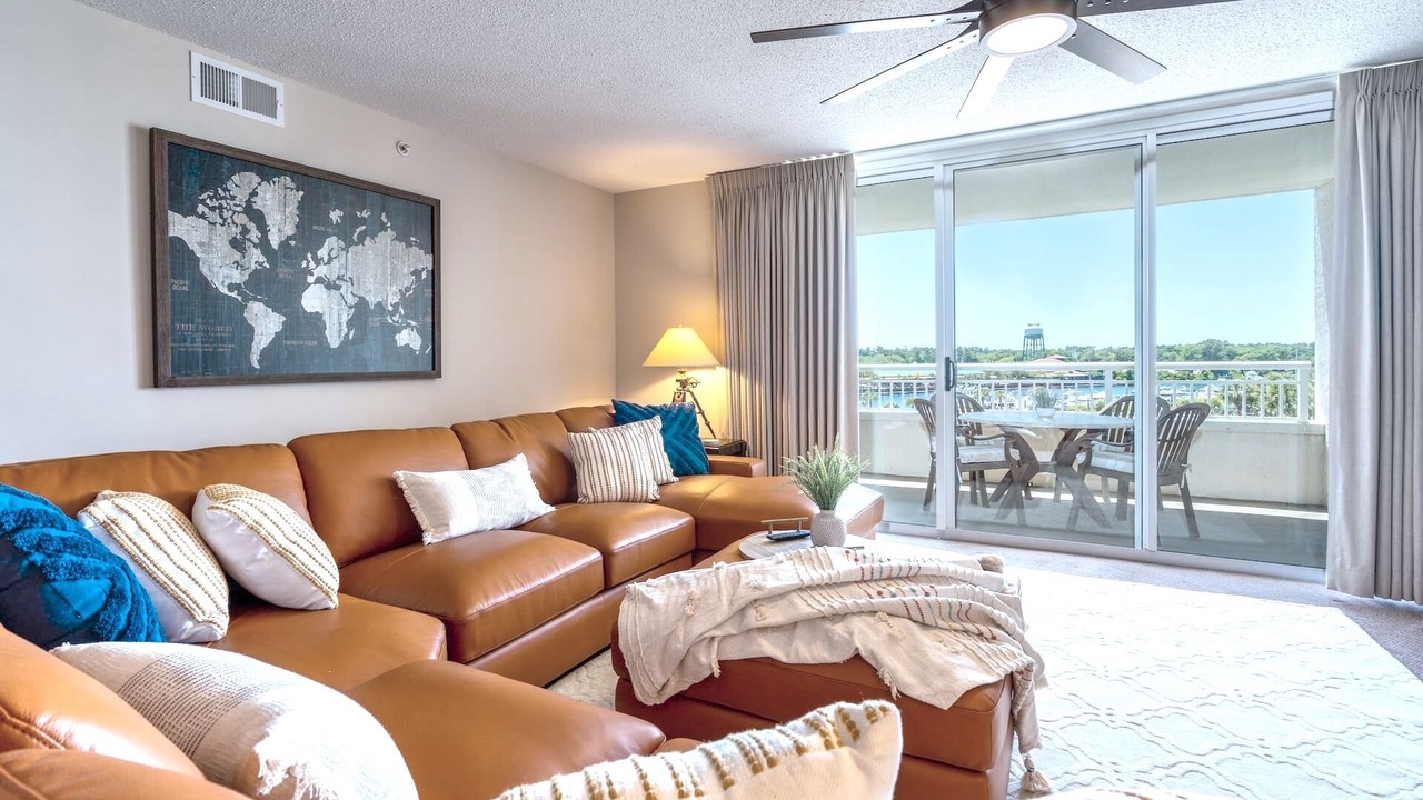 Photo of Livingroom in North Myrtle Beach