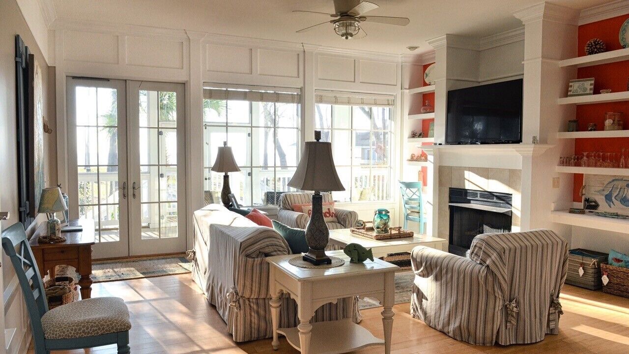 Photo of Livingroom in Melrose on the Beach