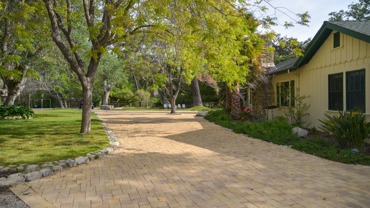 Photo of Outdoor in Greenfield