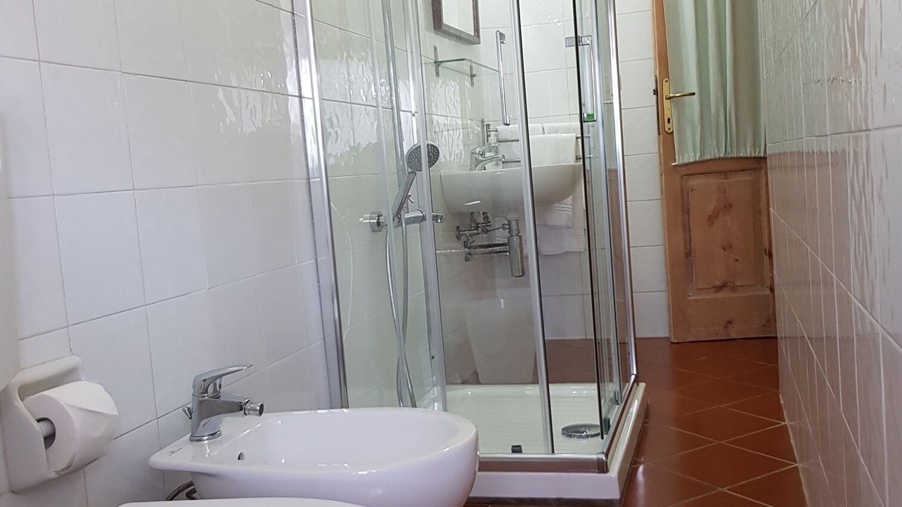 Photo of Bathroom in Vada