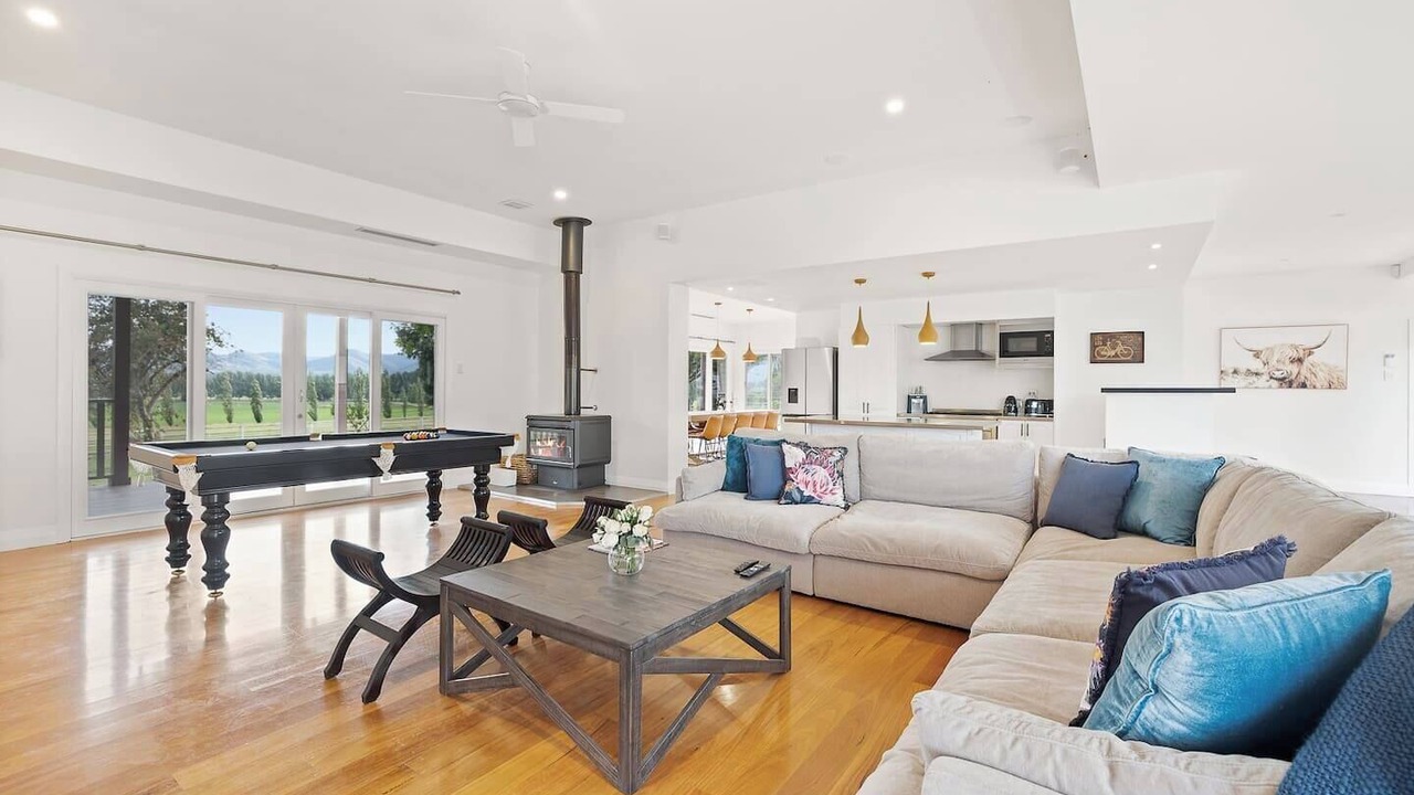 Photo of Livingroom in Bombira