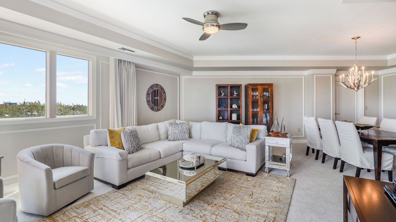 Photo of Livingroom in Seven Mile Beach