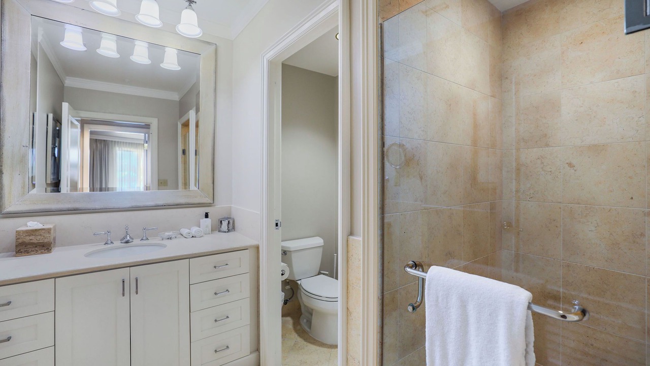 Photo of Bathroom in Seven Mile Beach