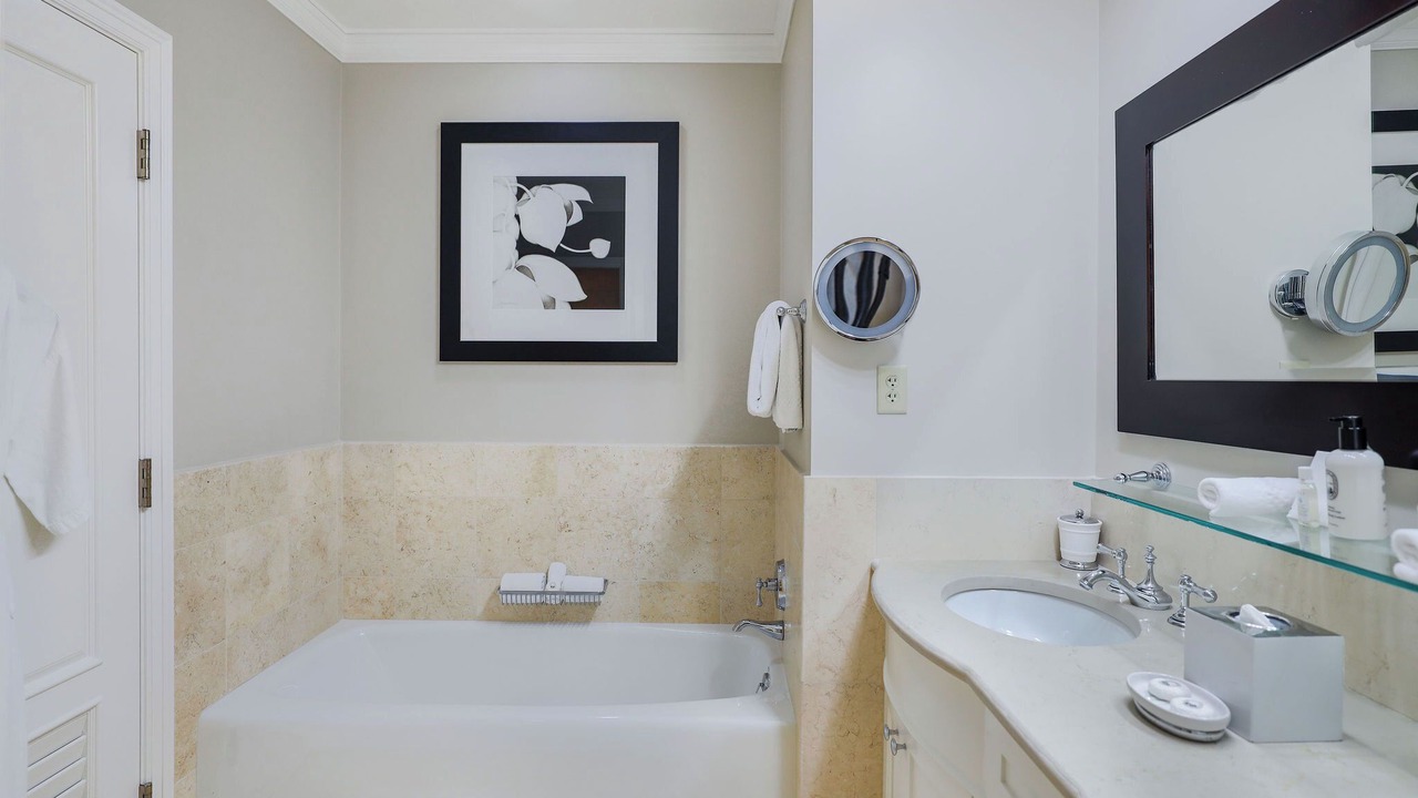 Photo of Bathroom in Seven Mile Beach