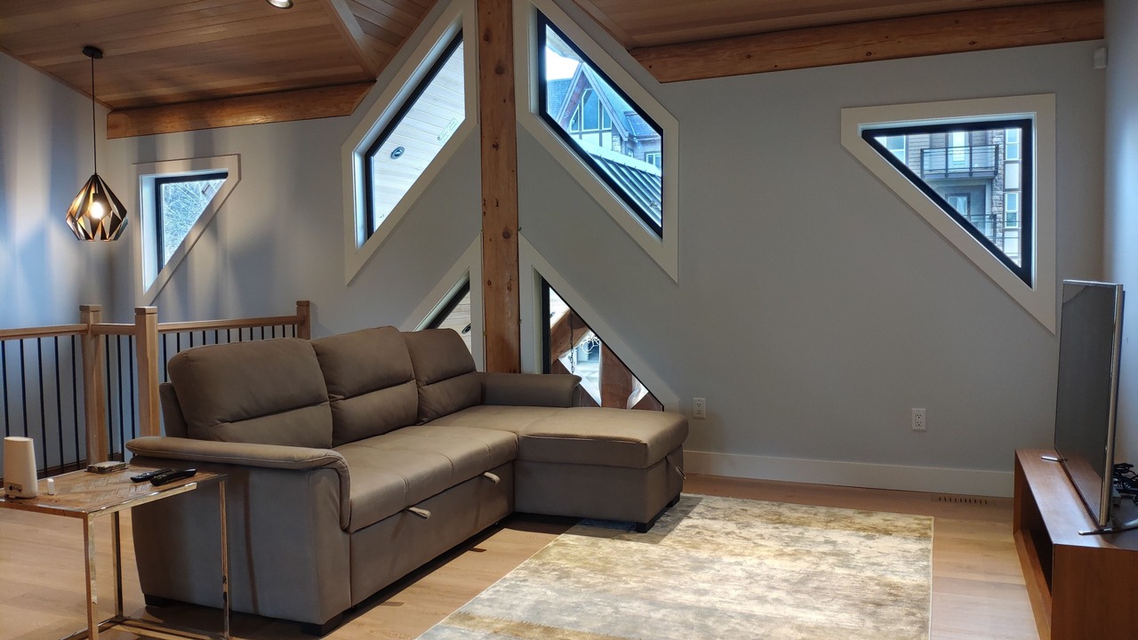 Photo of Livingroom in Harrison Hot Springs