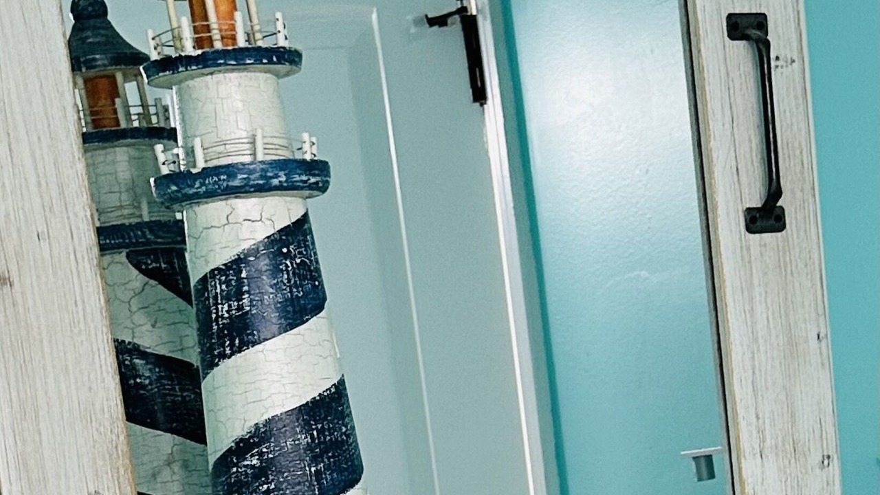 Photo of Bathroom in Folly Field