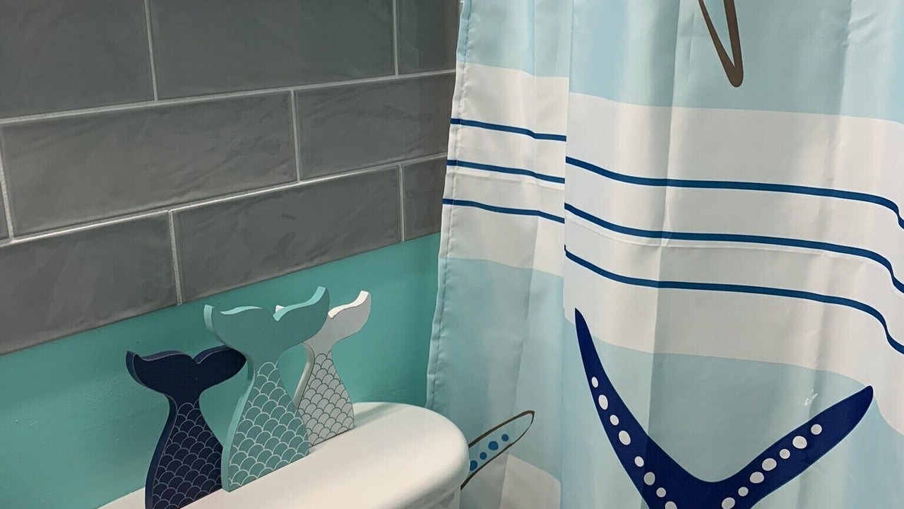 Photo of Bathroom in Folly Field