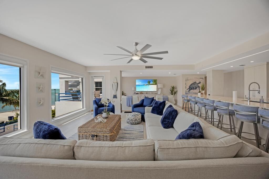 Photo of Livingroom in Truman Annex