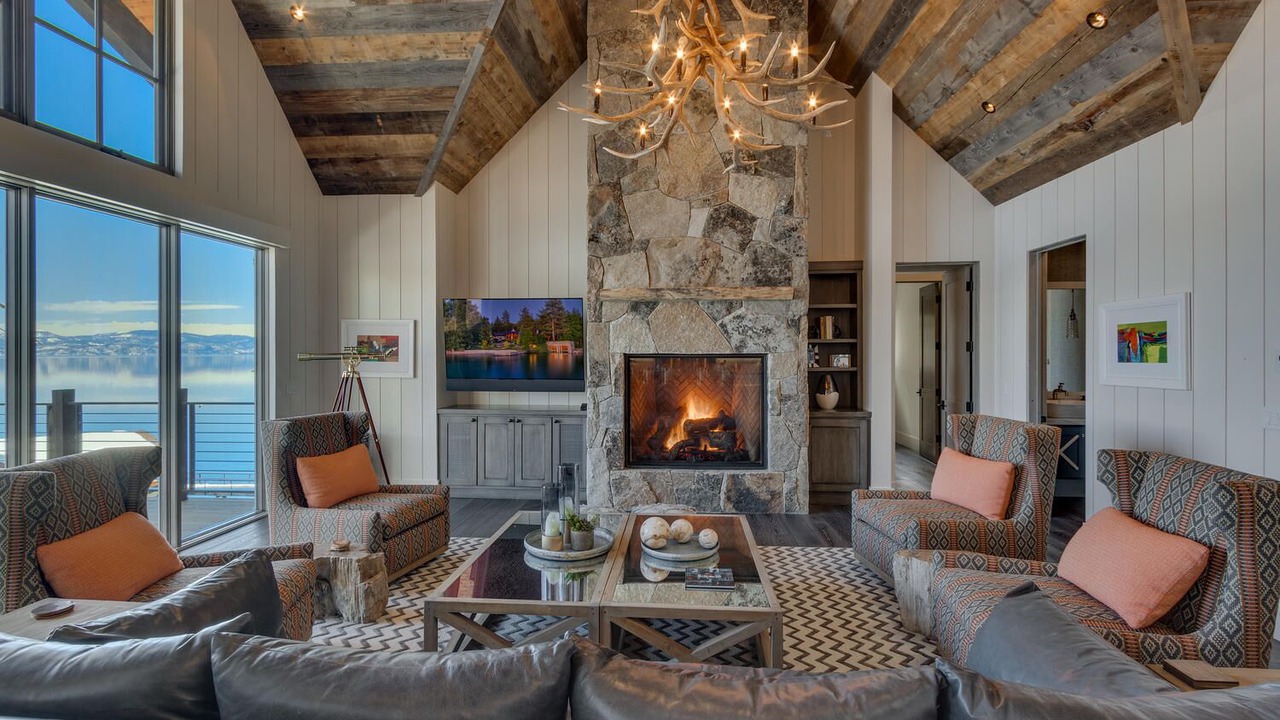 Photo of Livingroom in Carnelian Bay