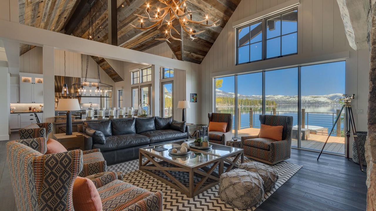Photo of Livingroom in Carnelian Bay