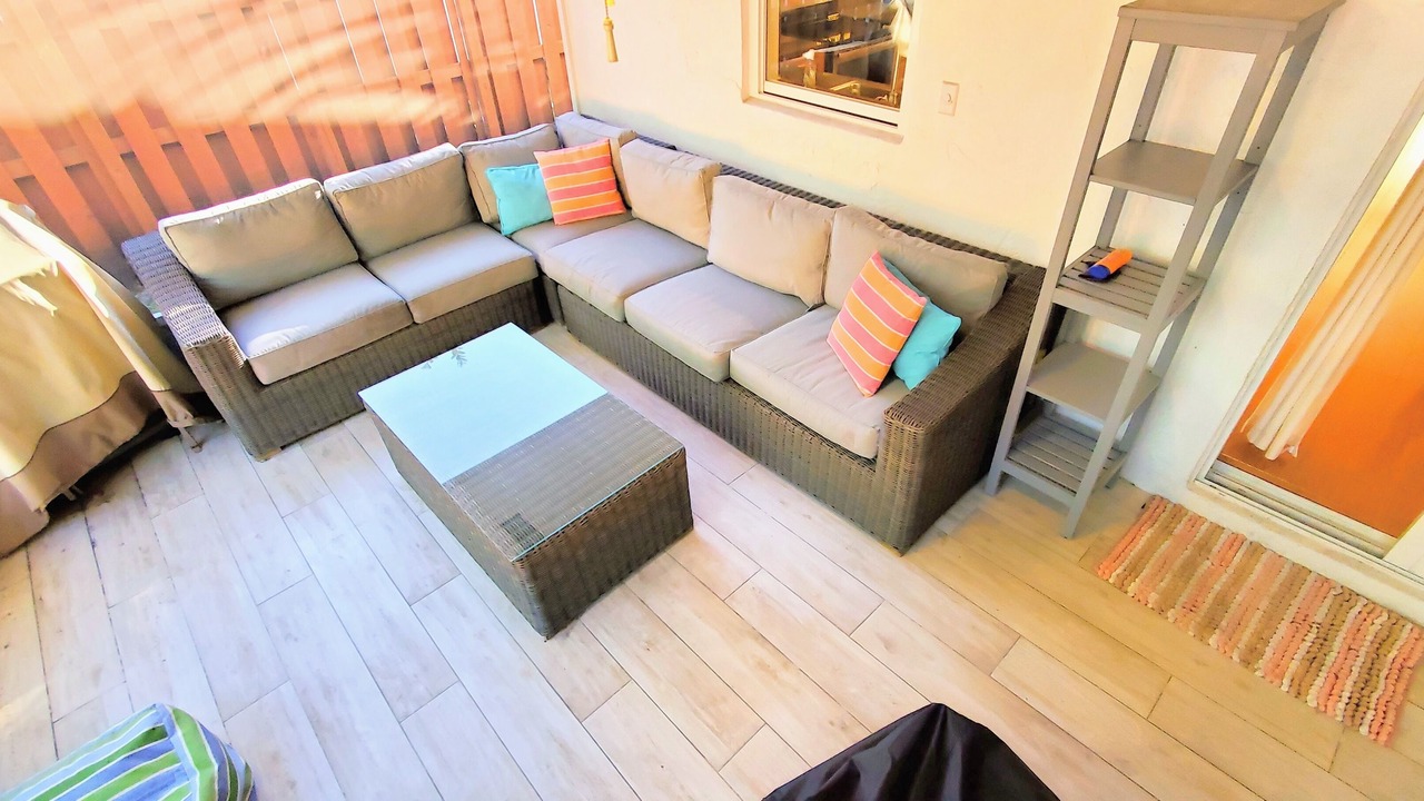 Photo of Livingroom in Hallandale Beach